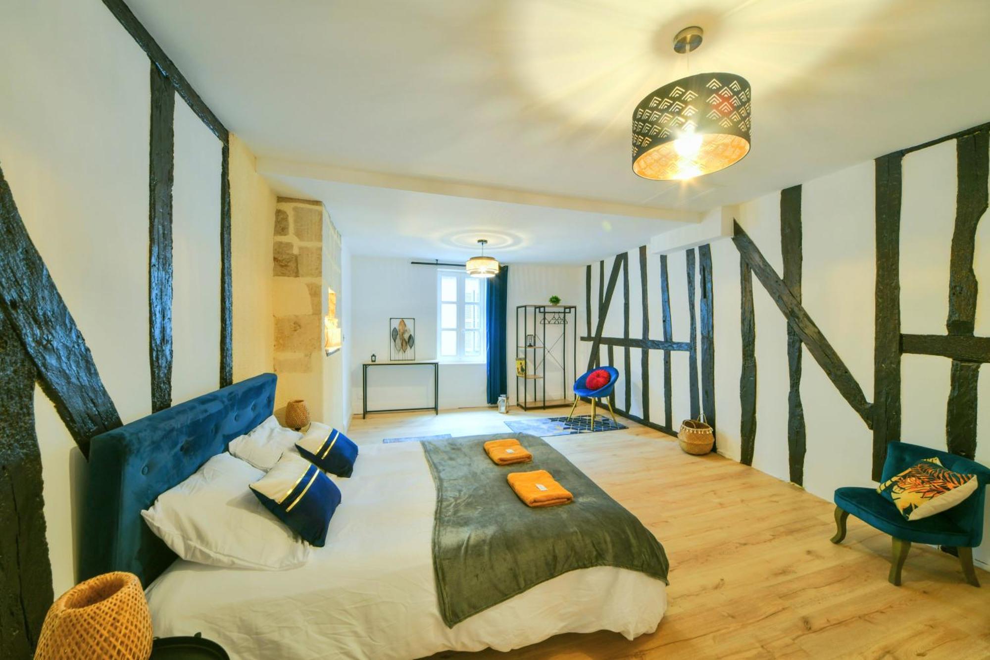 La Dame Blanche - Appartement Hypercentre Historique Bourges Eksteriør billede